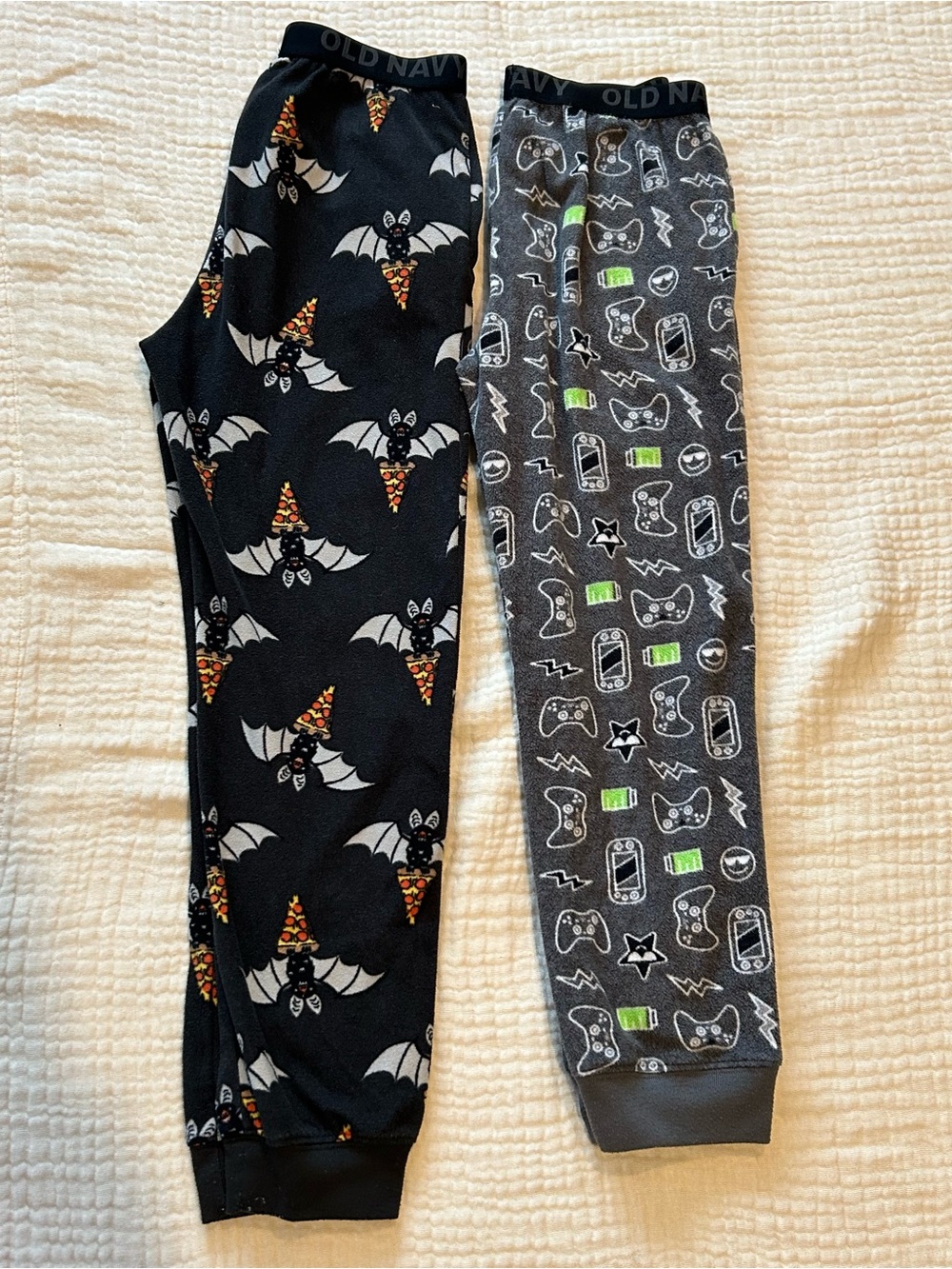 Old Navy Boys Pajama Pants Bundle Size L 10-12 Gamer & Bat Pizza Print
